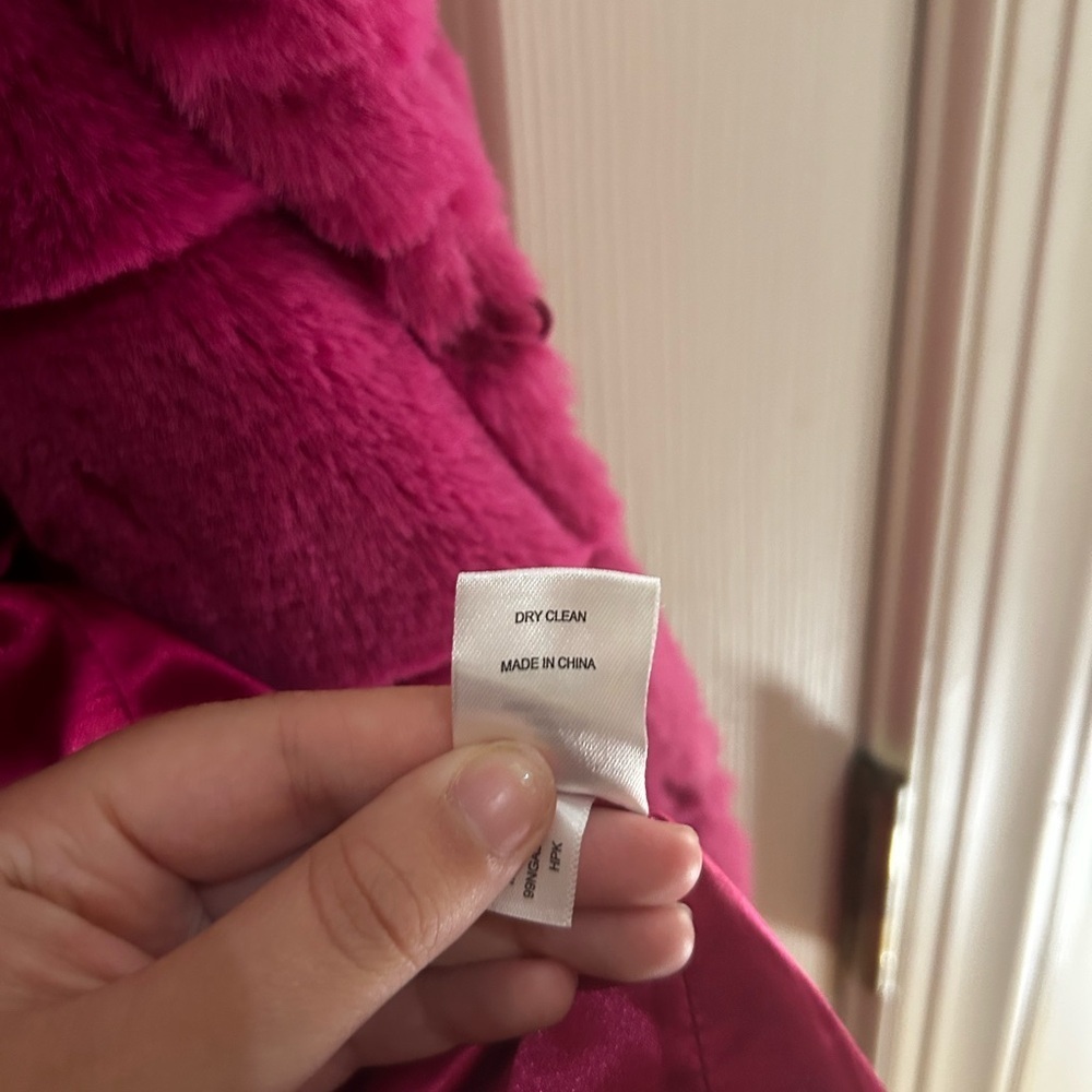 Marc New York Vibrant Soft Velvet Pink Vest - Picture 9 of 9
